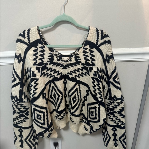 POL Black and Cream Geometric Sweater - Picture 3 of 6